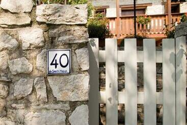 ベッドアンドブレックファースト Alquaranta