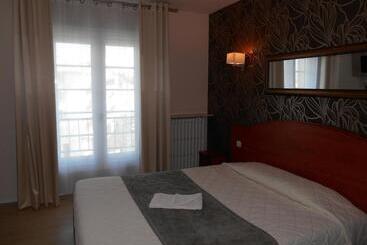 בית מלון כפרי Hôtel Le Rupella