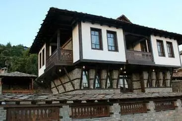 پانسیون Delchevata Kushta V Leshten