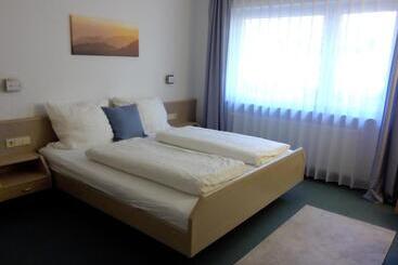 Hotel Wanderlust B&b