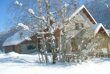 住宿加早餐  Chambres D Hôtes L Abondance