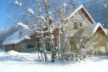 Aamiaismajoitus (B&B) Chambres D Hôtes L Abondance