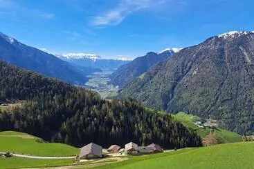 Huoneistohotelli Roanerhof