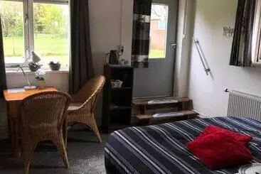 B&b Warnstee