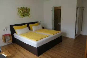 Majatalo Gästehaus Sommertal