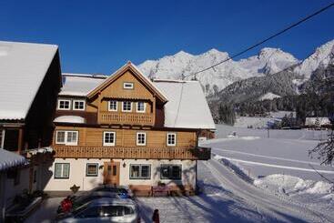 Hotelli Haslehnerhof