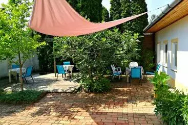 پانسیون Brindza Vendégház