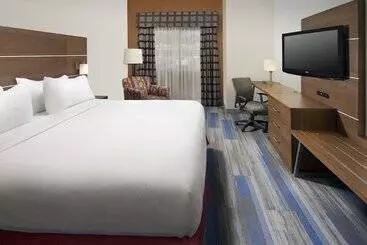 בית מלון כפרי Holiday Inn Express & Suites Charlottesville   Ruckersville, An Ihg