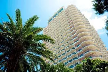 Otel The Beach Tower Okinawa