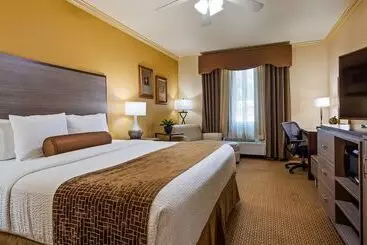 Hotelli Best Western Plus Crown Colony Inn & Suites