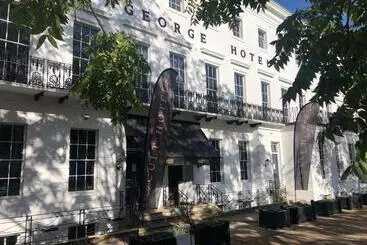 호텔 The George