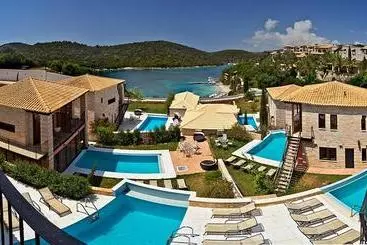 Hotel Ornella Beach Resort & Villas