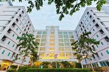 בית מלון כפרי The Platinum Suite Bangkok