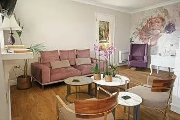 מלון דירות Agnantia Bed & Breakfast