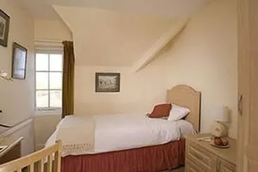 Bed and Breakfast Manston Guest House