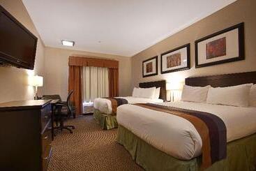 ホテル Best Western Wainwright Inn & Suites