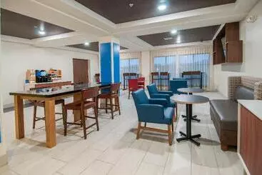 Holiday Inn Express Hotel & Suites Biloxi  Ocean Springs, An Ihg