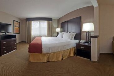 Отель Holiday Inn Express & Suites Canyonville