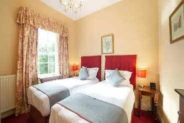 Bed and Breakfast Bailbrook Lodge