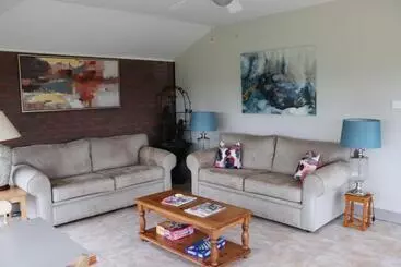 Bed and Breakfast Hillview Lodge