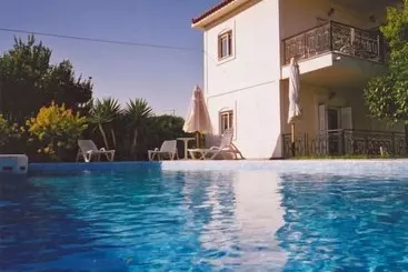 آپارتمانهای توریستها Dryoussa Apartments