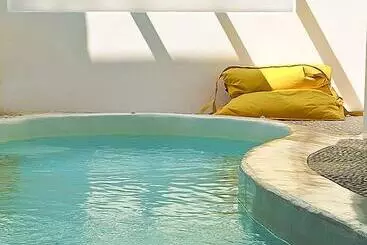 호텔 Kapetan Tasos Suites