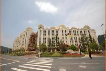 The First World Hotel Hangzhou