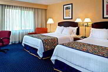 בית מלון כפרי Sonesta Select Durham Research Triangle Park