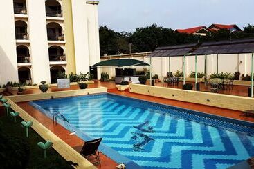 בית מלון כפרי M Plaza