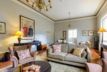 فندق The Woodbridge Waterfront Rooms