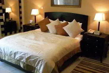 آپارتمان Nuran Greens Serviced Residences 