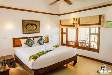 בית מלון כפרי Lipa Lodge Beach Resort