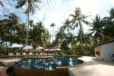 ホテル Lipa Lodge Beach Resort