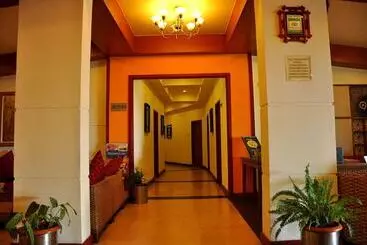 Hotel Benzz Park Family Resort Kodaikanal