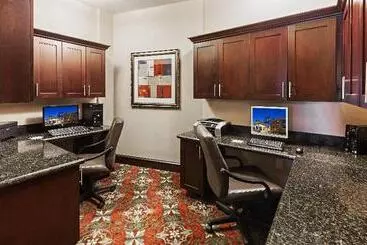 Holiday Inn Express Hotel & Suites Henderson Traffic Star, An Ihg