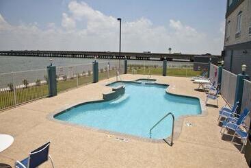 בית מלון כפרי Holiday Inn Express Port Lavaca, An Ihg