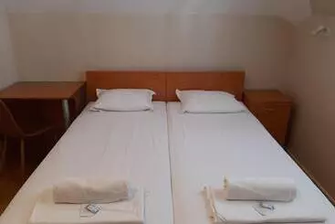 هاستل Guest House Diel