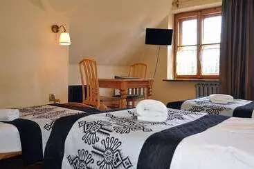 تختخواب و صبحانه Willa Orla