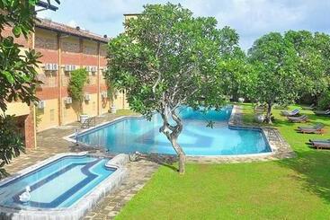 The Long Beach Resort & Spa