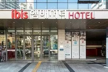 Отель Ibis Ambassador Busan City Centre