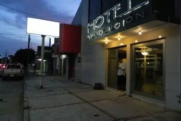 Hotel Revolucion
