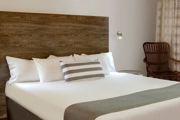 Hotel Hamilton Island Weddings