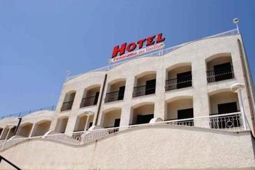 בית מלון כפרי Panorama Del Golfo