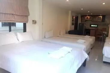 Отель Aonang Regent