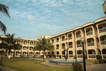 Hotel Ramada Resort Accra Coco Beach