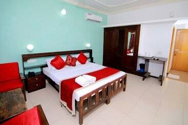 فندق Jeevan Ayurvedic Beach Resort