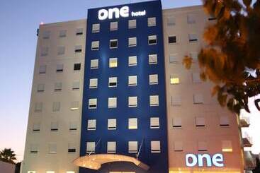 בית מלון כפרי One Ciudad Del Carmen Concordia