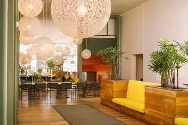 فندق The Monarch