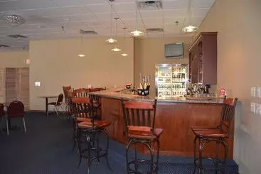 Отель Econo Lodge