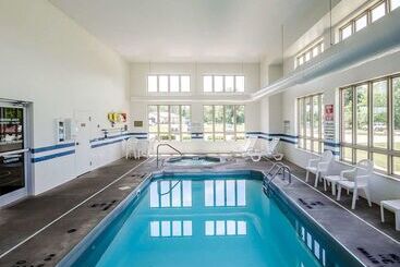 فندق Quality Inn & Suites Rockport   Owensboro North
